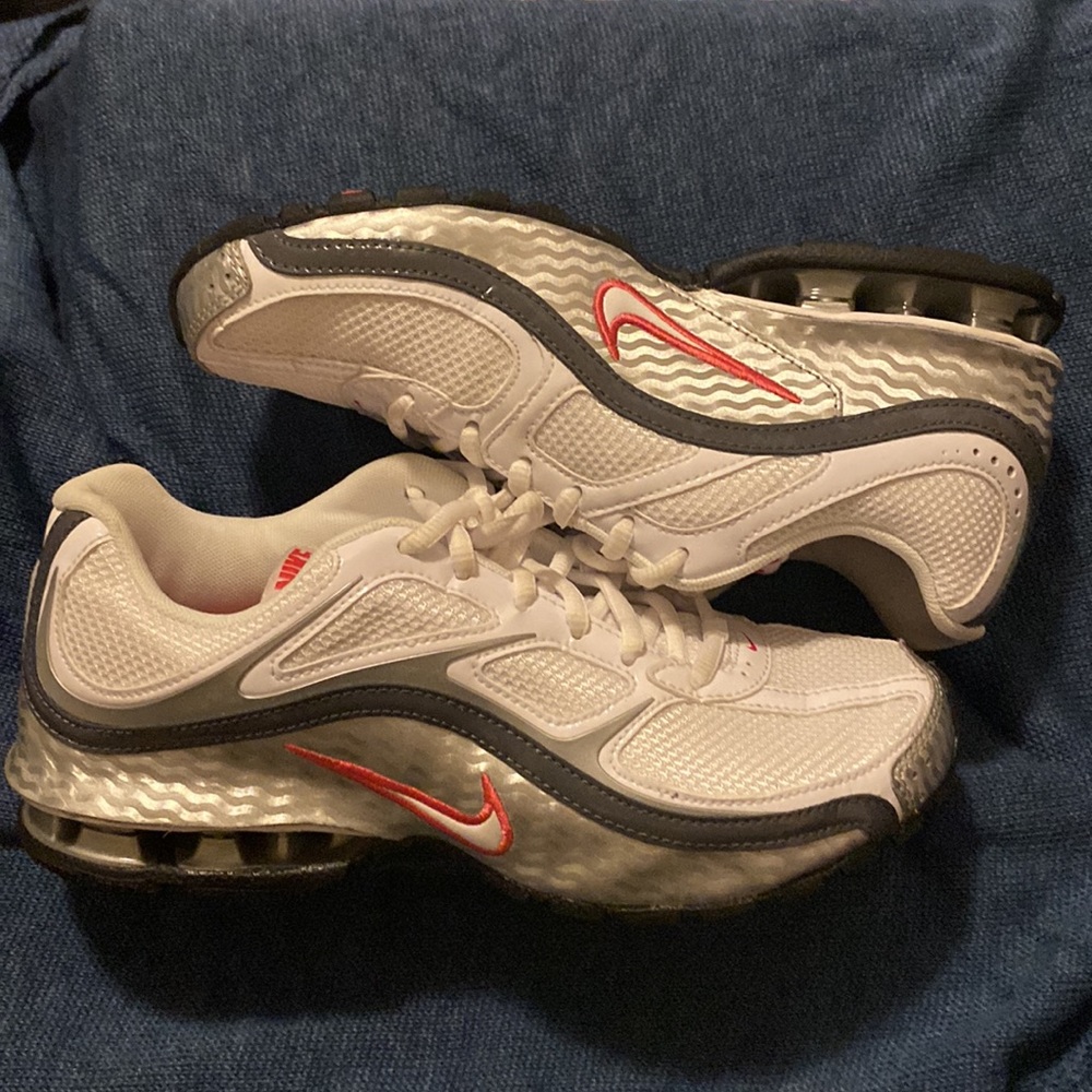 Nike REAX women shoes